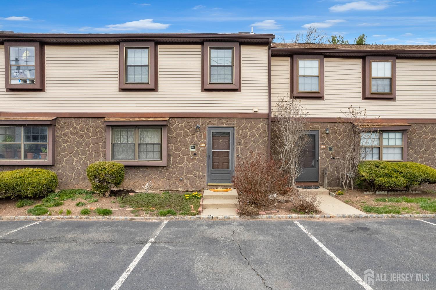 8602 Hana Road Image 1