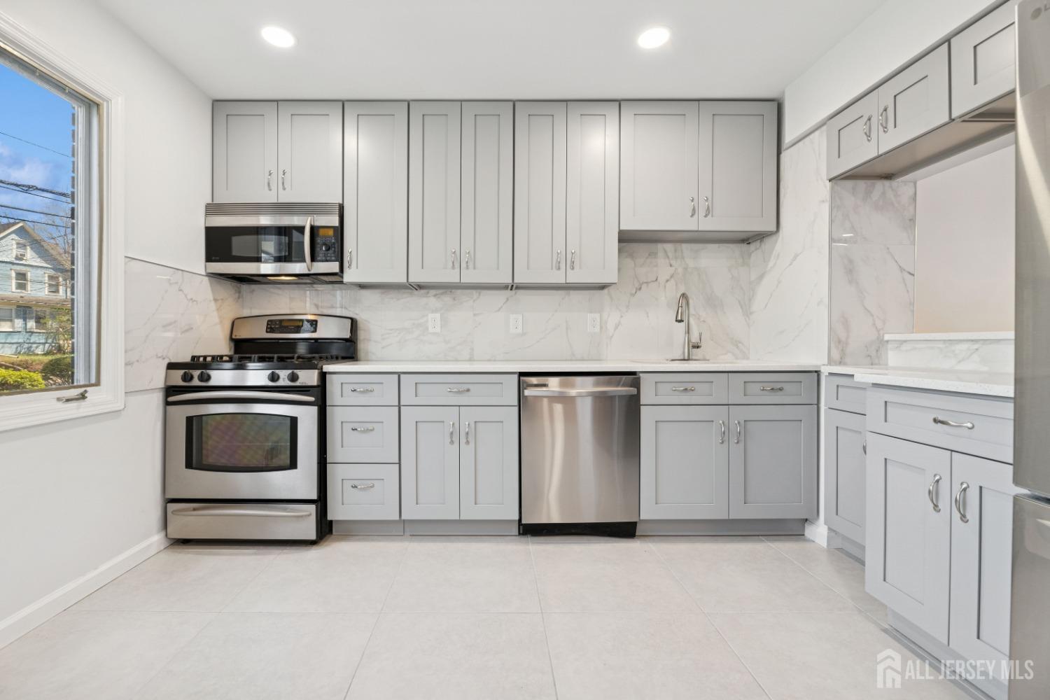 210 N 2nd Avenue, Highland Park, NJ, 08904 image 6