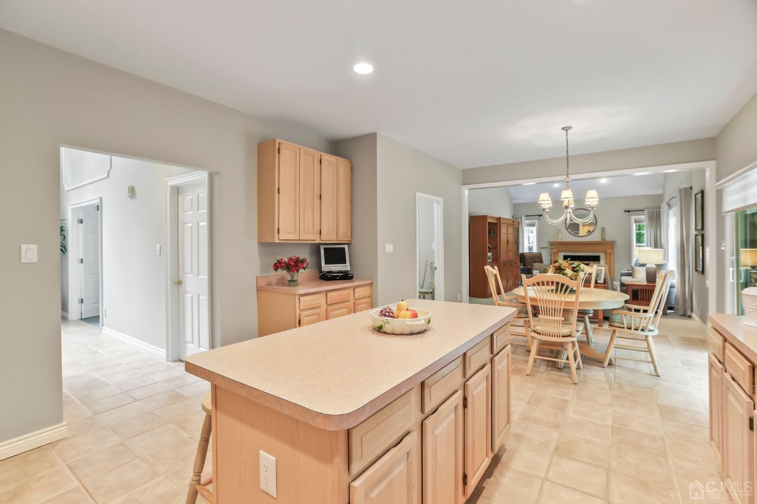 8 Iroquois Court, Colts Neck, NJ, 07722 image 21