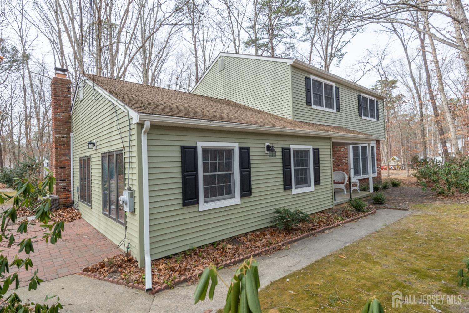 664 McKendimen Road Image 1