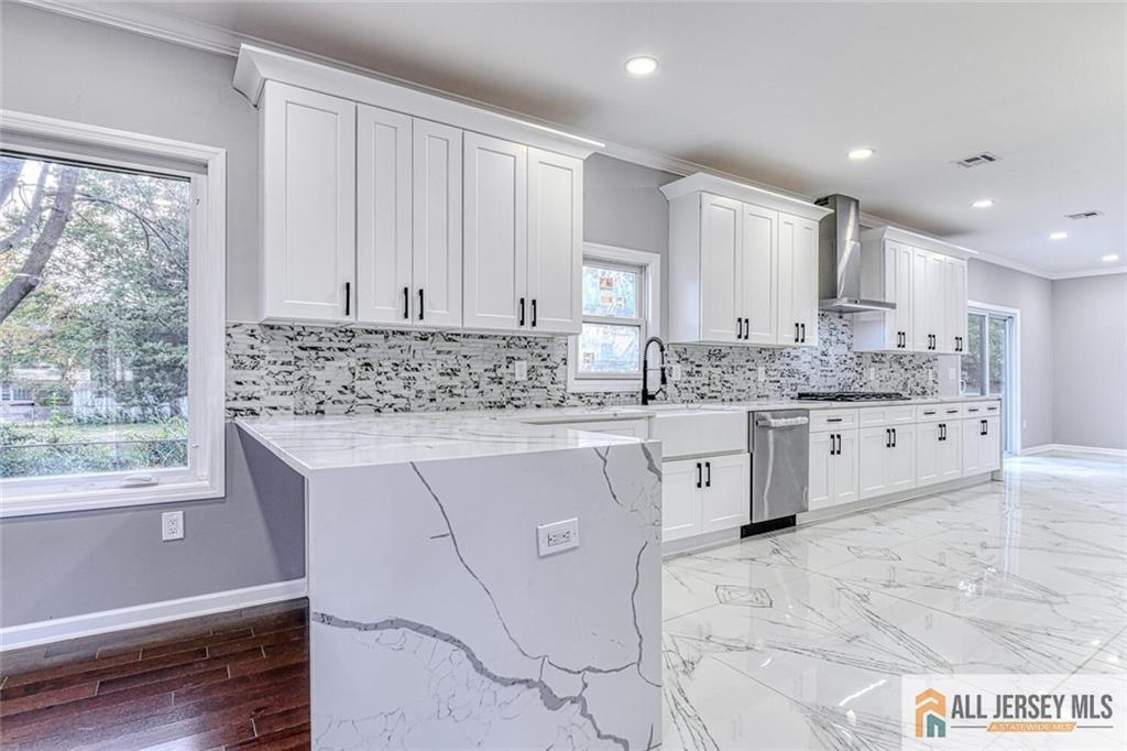 6 Jennifer Court, Piscataway, NJ, 08854
