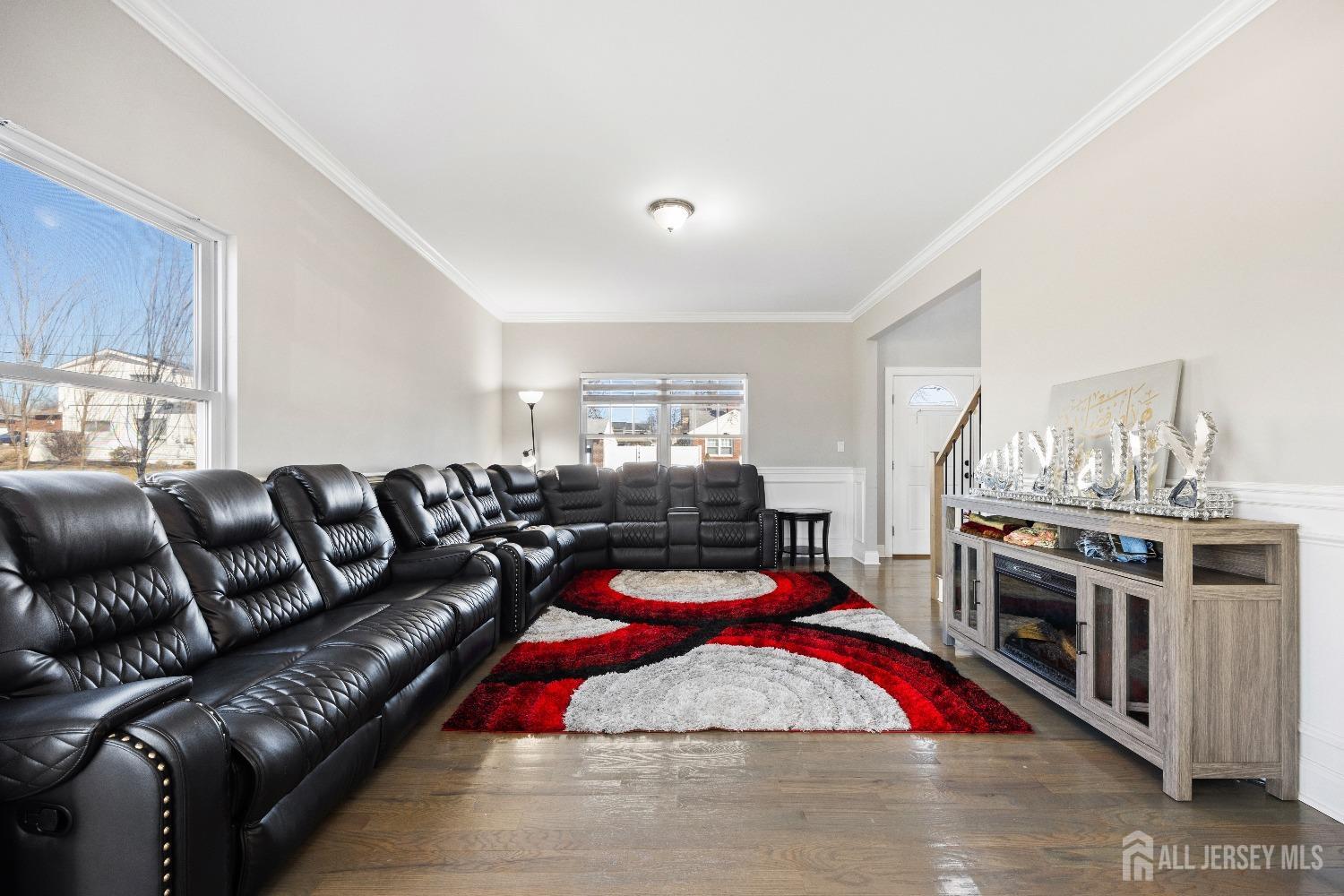 783 Aborn Avenue Image 3
