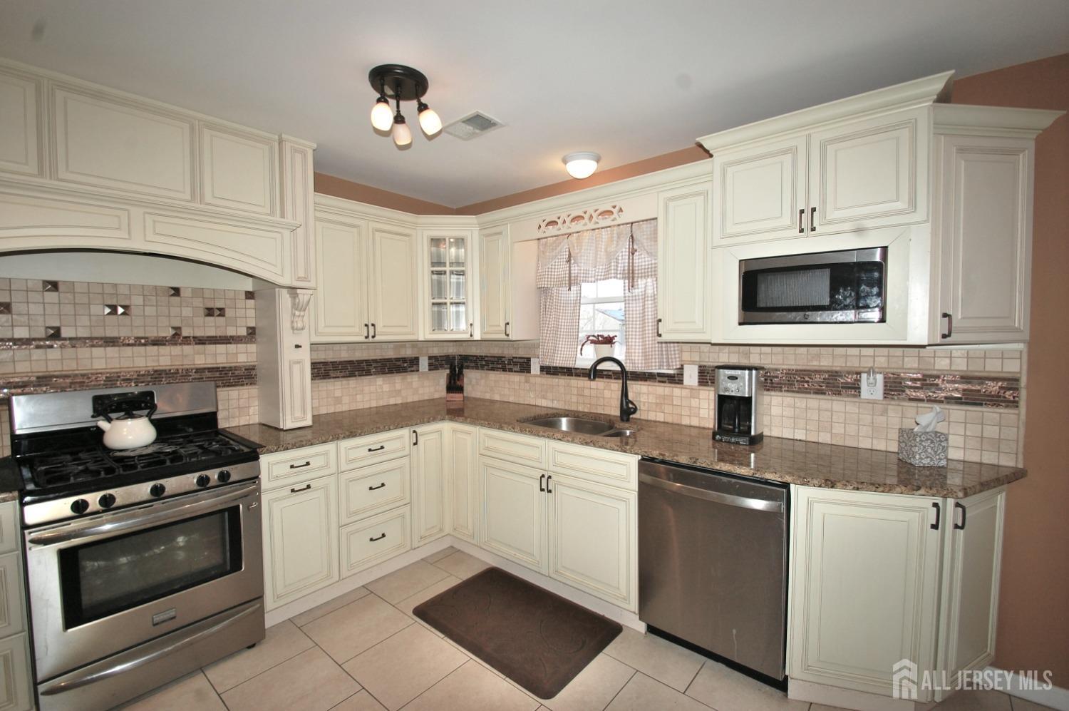 711 Edmunds Avenue, Union Beach, NJ, 07735 image 11
