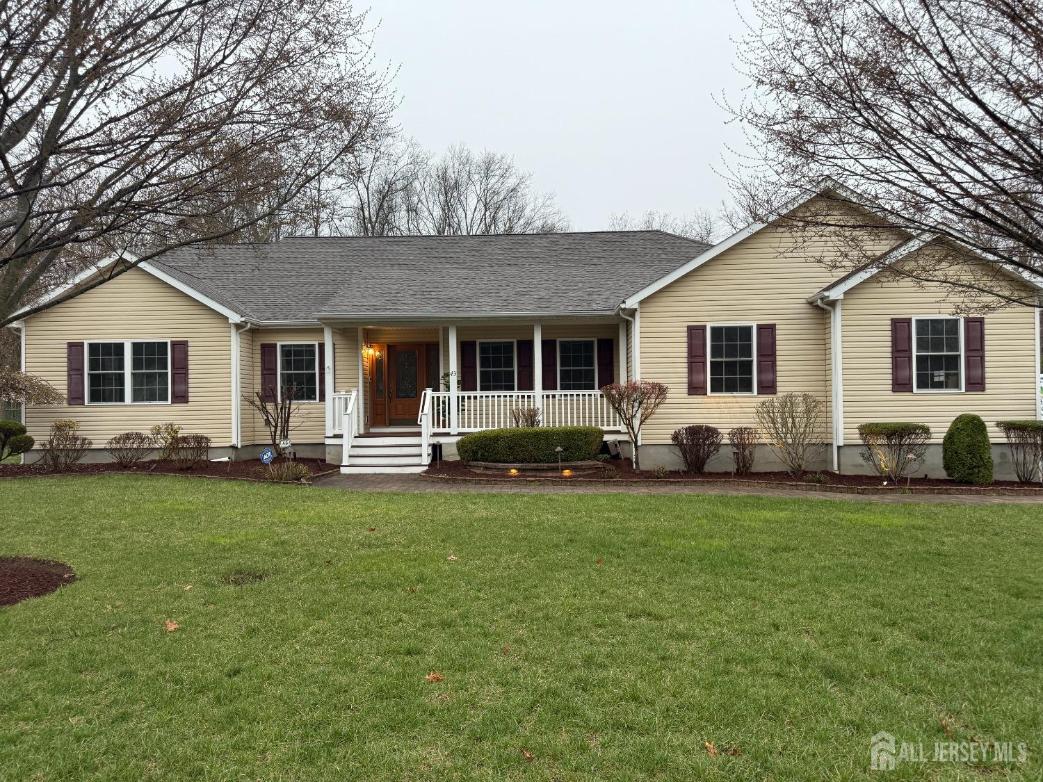 43 Lake Avenue Image 1