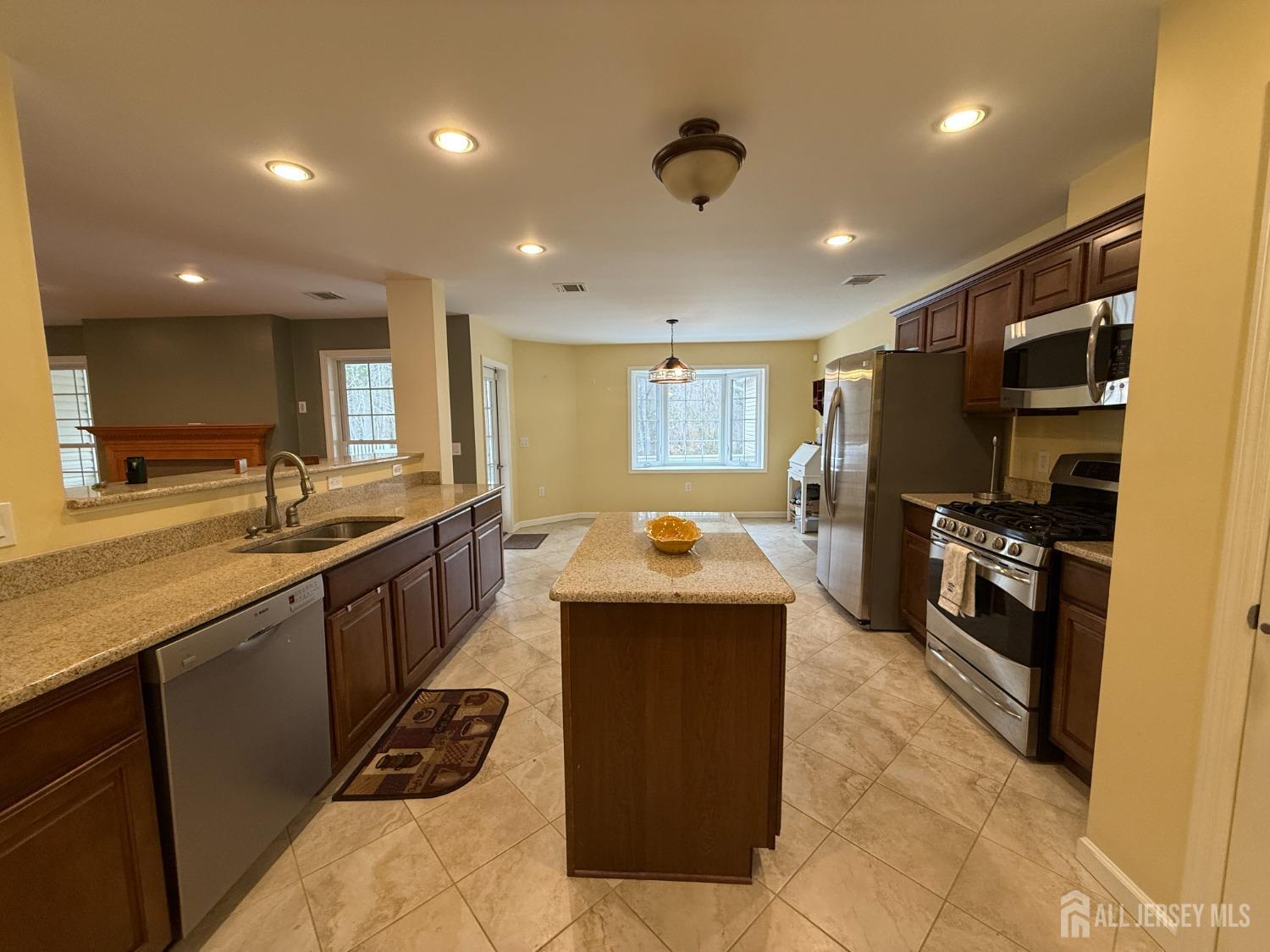 43 Lake Avenue, Helmetta, NJ, 08828 image 7