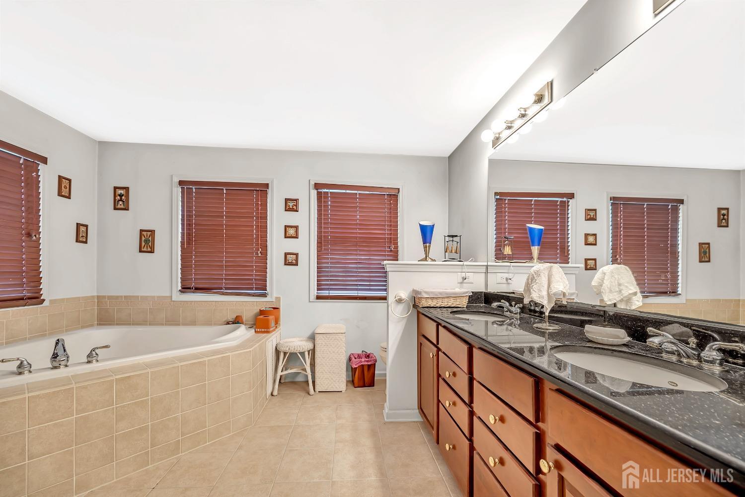 37 Walden Court, Old Bridge, NJ, 08857 image 9