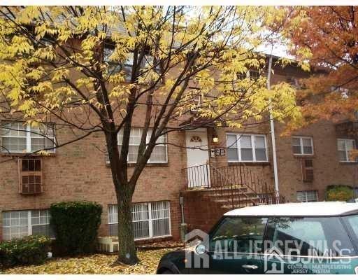 18 College Drive Image 1