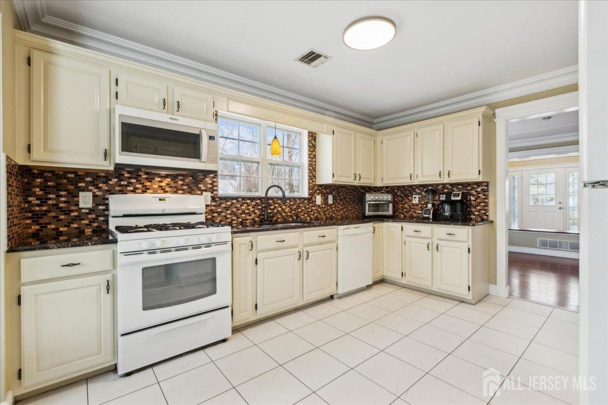 34 Crescent Road, Old Bridge, NJ, 08857 image 13