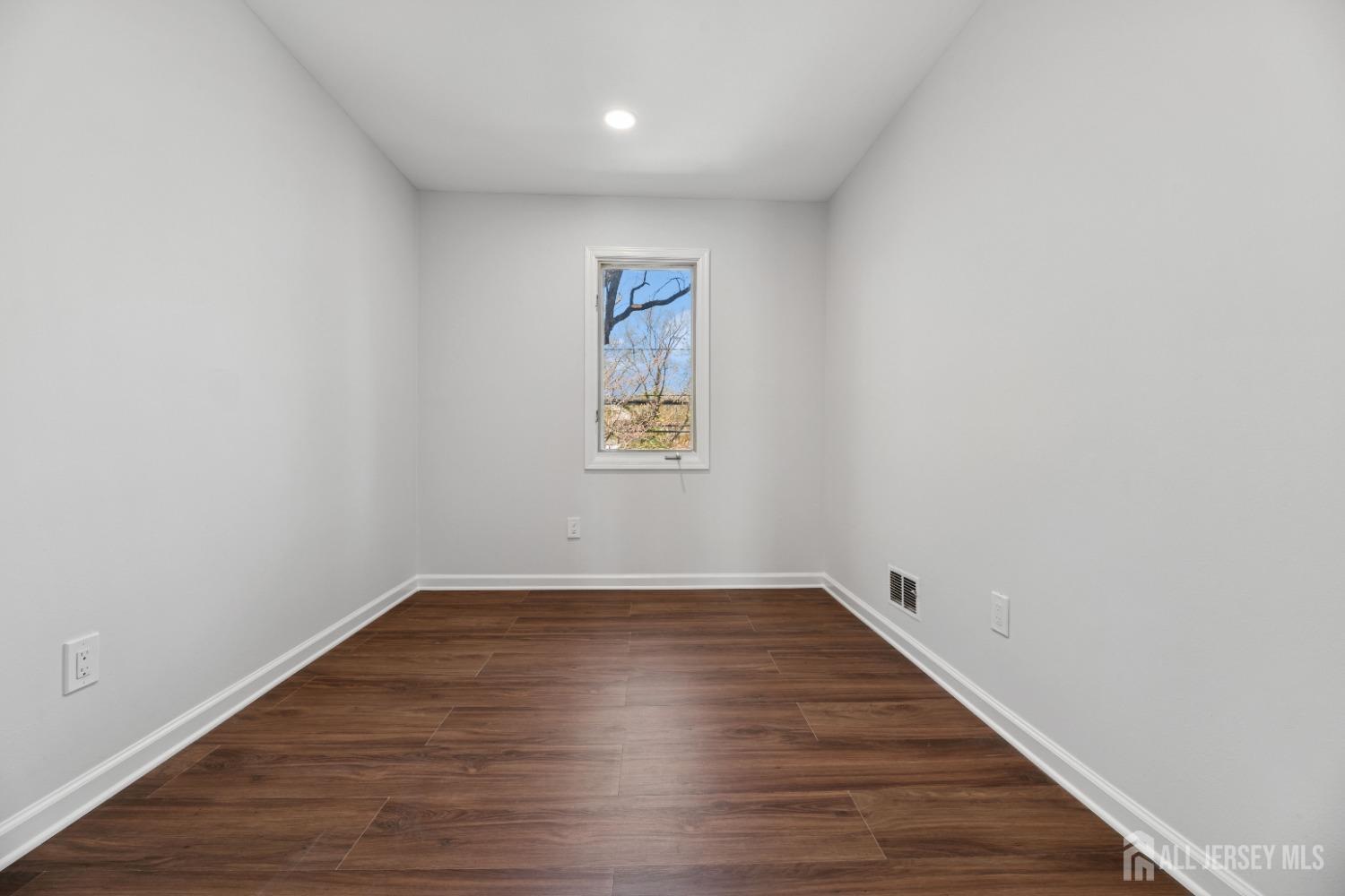 210 N 2nd Avenue, Highland Park, NJ, 08904 image 18