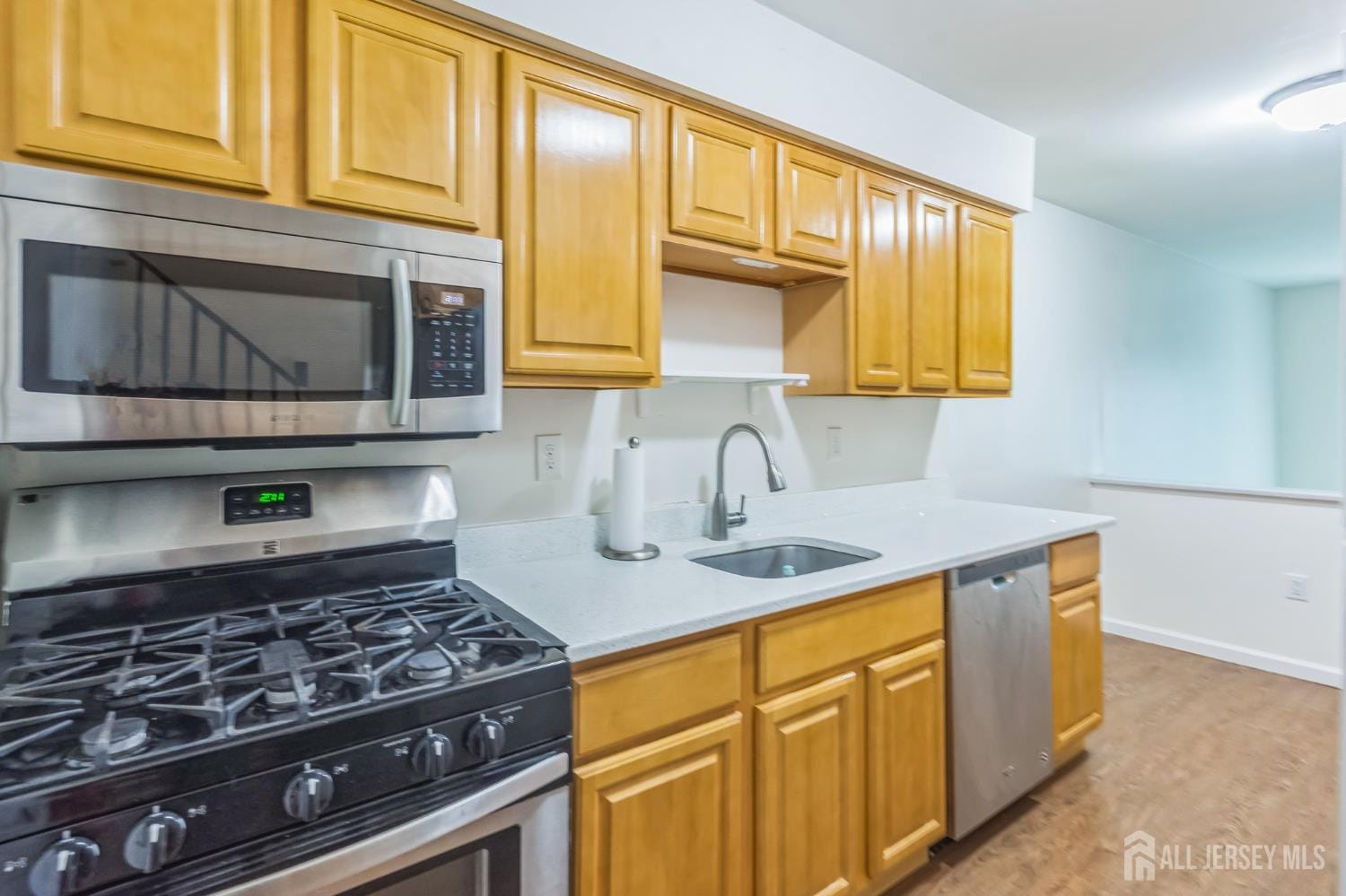 95 Lexington Circle, Old Bridge, NJ, 07747 image 6