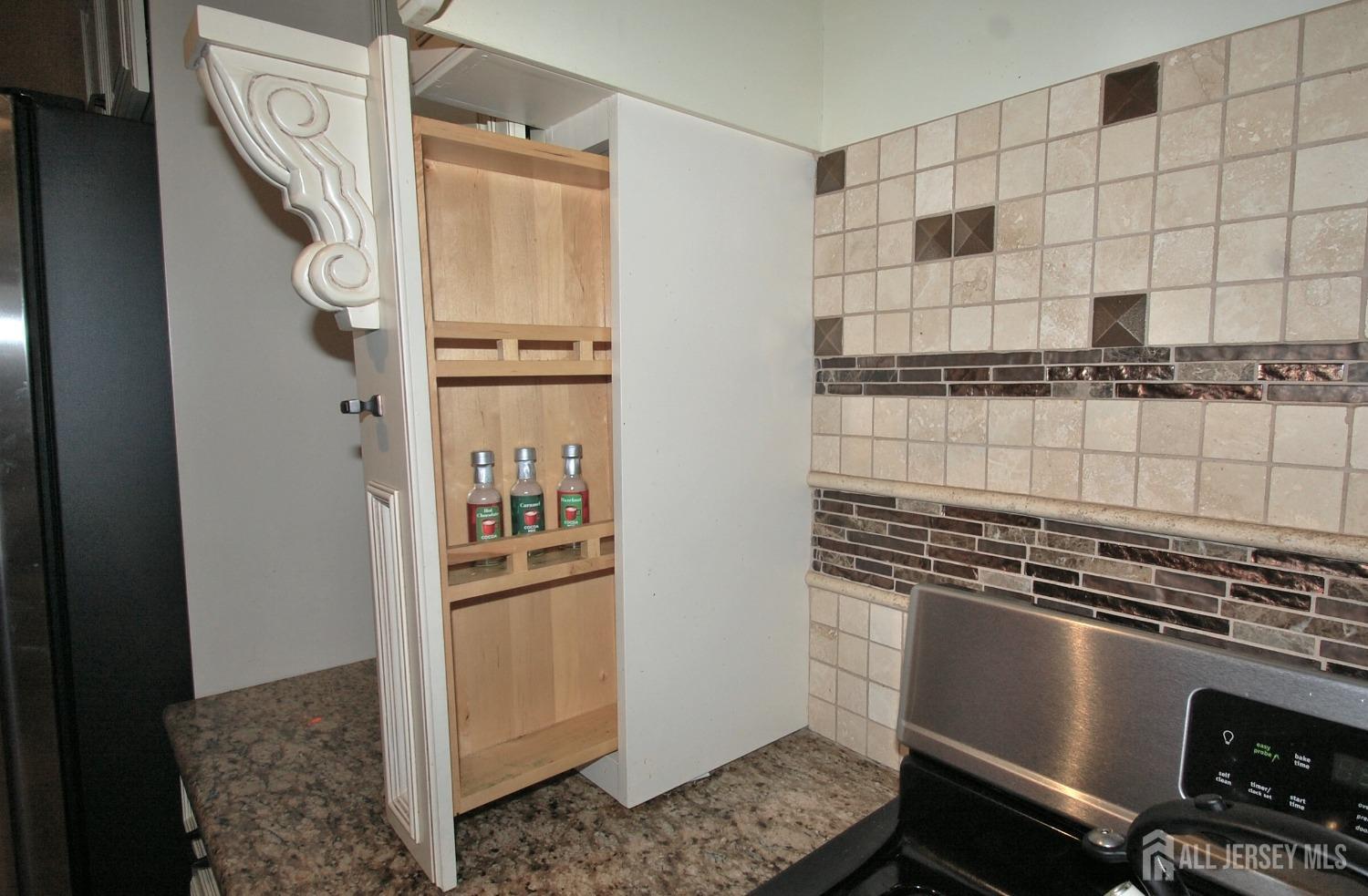 711 Edmunds Avenue, Union Beach, NJ, 07735 image 12