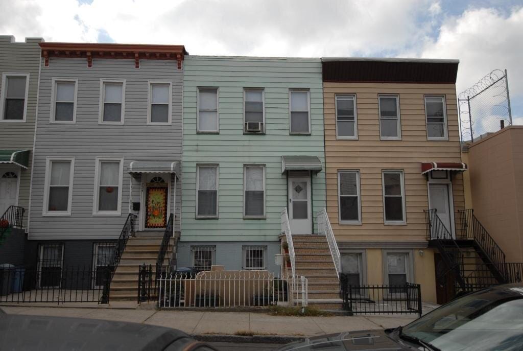 322 42nd Street, Brooklyn, New York, 11232