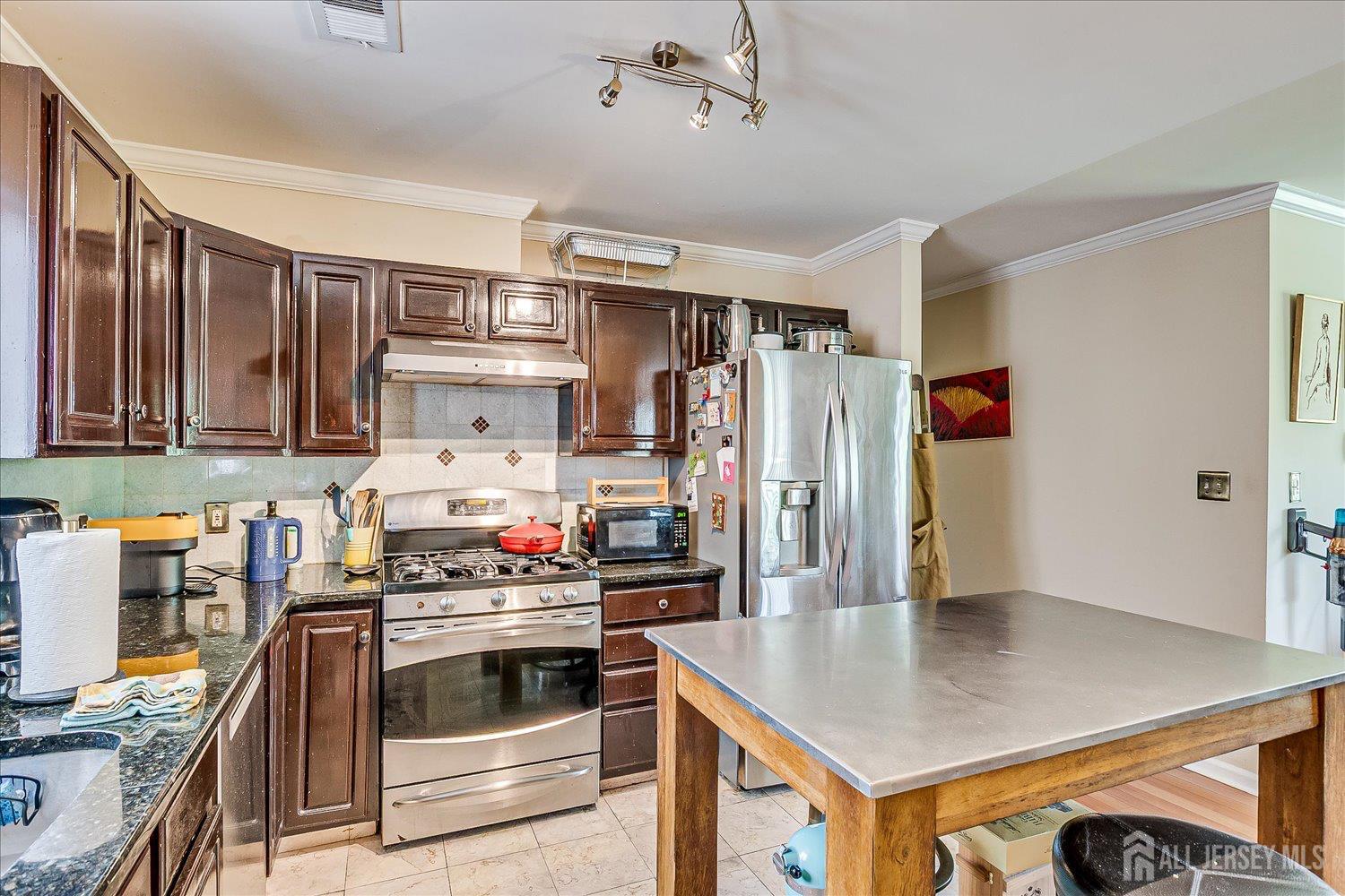7 Vine Street, Jersey City, NJ, 07306 image 14