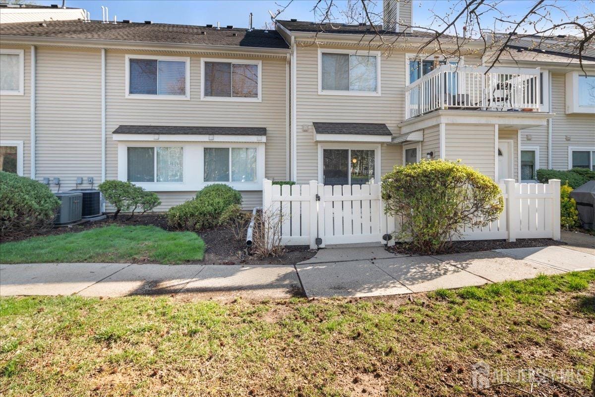 13 Wynwood Drive, South Brunswick, NJ, 08852