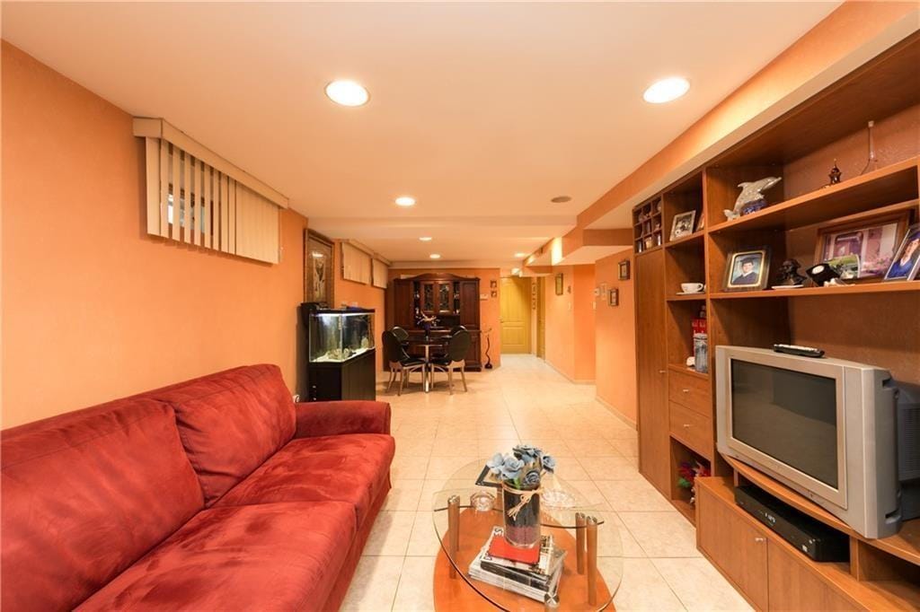 7325 14th Avenue, Brooklyn, New York, 11228 image 18