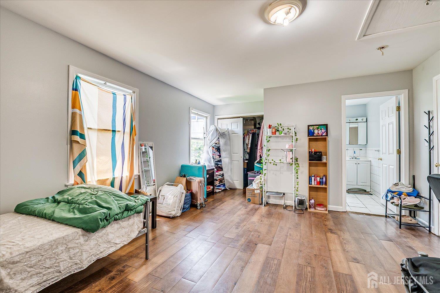 7 Vine Street, Jersey City, NJ, 07306 image 34