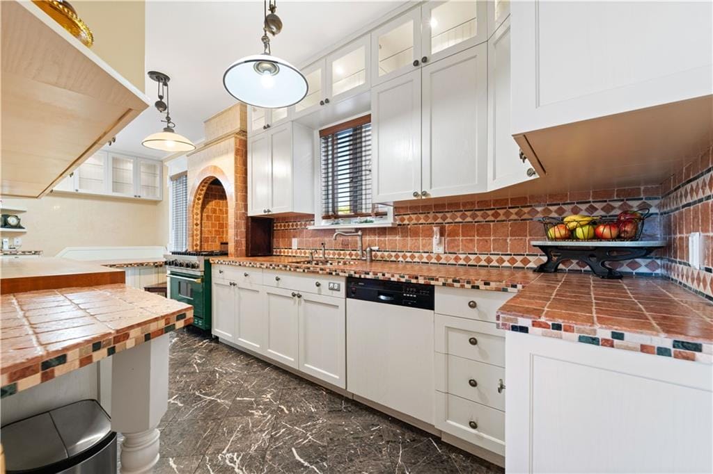 194 Falmouth Street, Brooklyn, New York, 11235 image 14