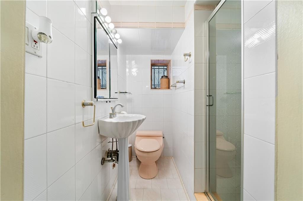 194 Falmouth Street, Brooklyn, New York, 11235 image 27