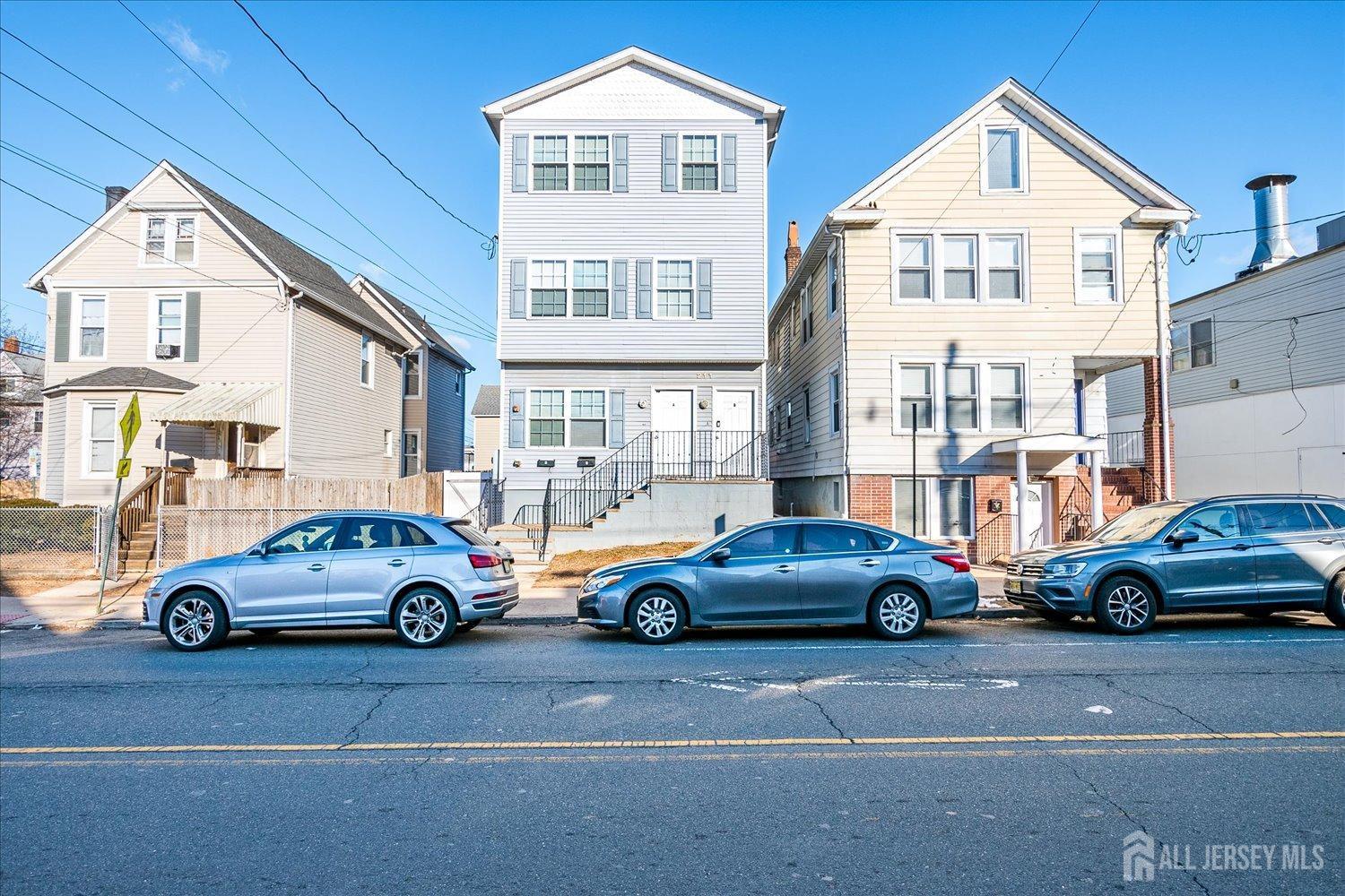 211 Hamilton Street Image 1