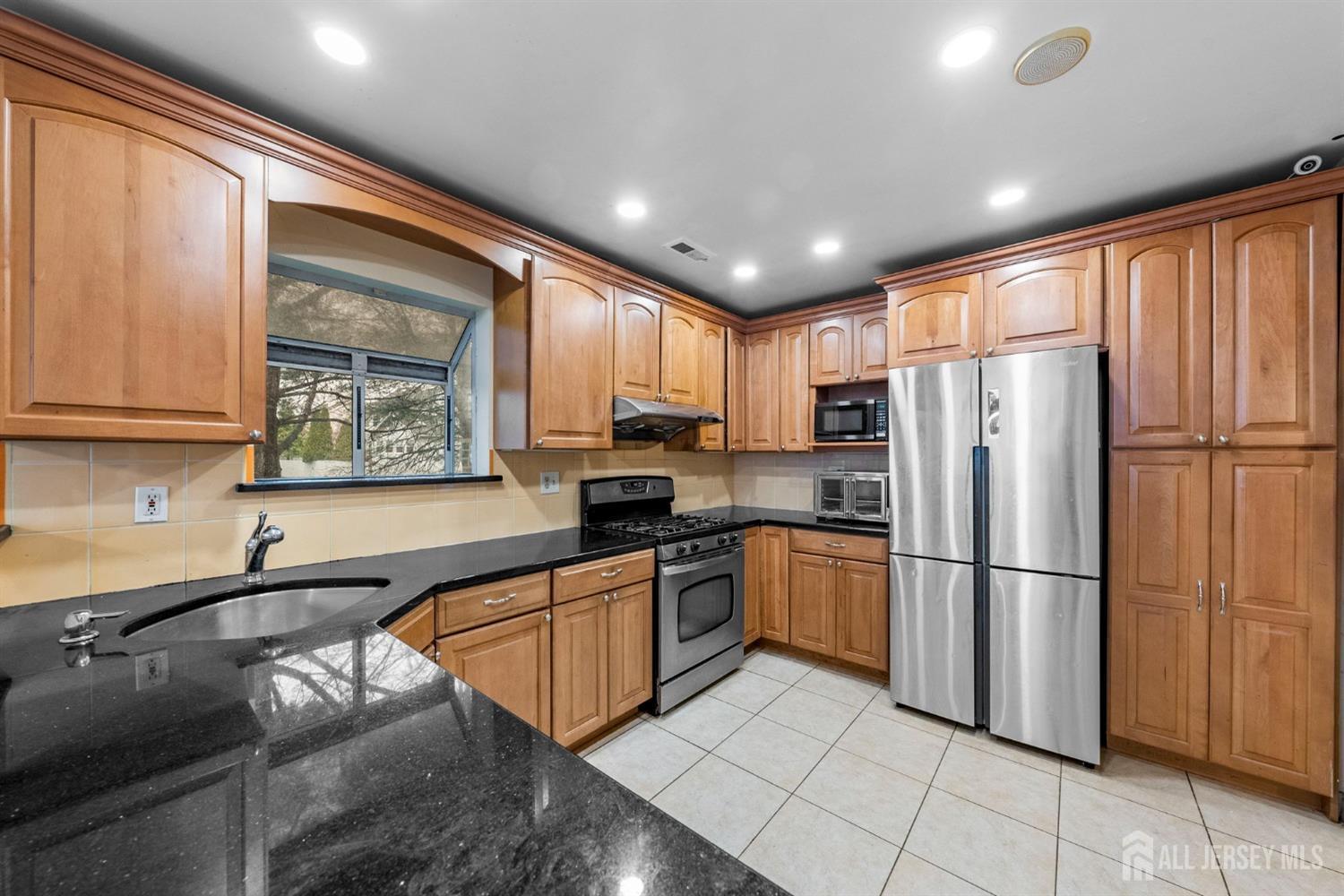8 Carlisle Court, Old Bridge, NJ, 08857 image 17