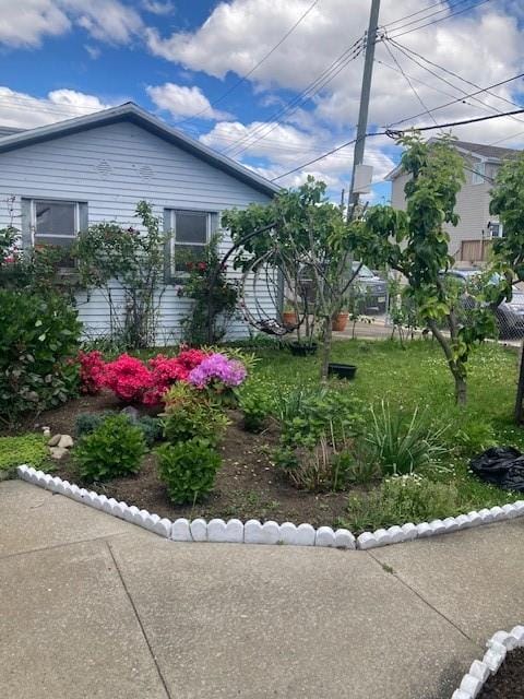 41 Gotham Avenue, Brooklyn, New York, 11229 image 6