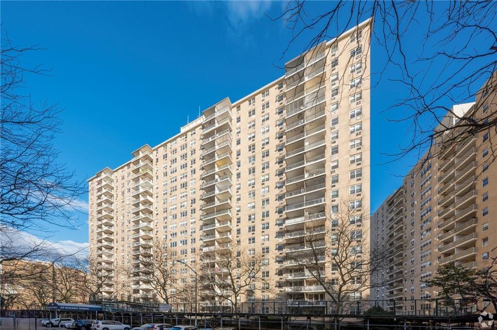 35 Seacoast Terrace 18B, Brooklyn, New York, 11235 image 18