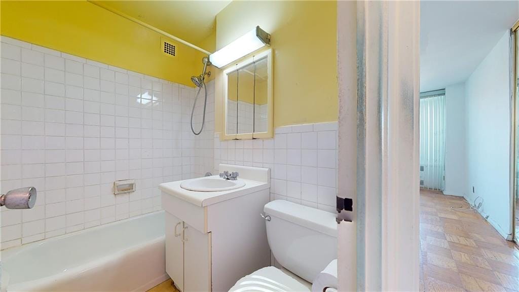 35 Seacoast Terrace 6D, Brooklyn, New York, 11235 image 19
