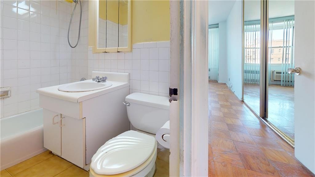 35 Seacoast Terrace 6D, Brooklyn, New York, 11235 image 20