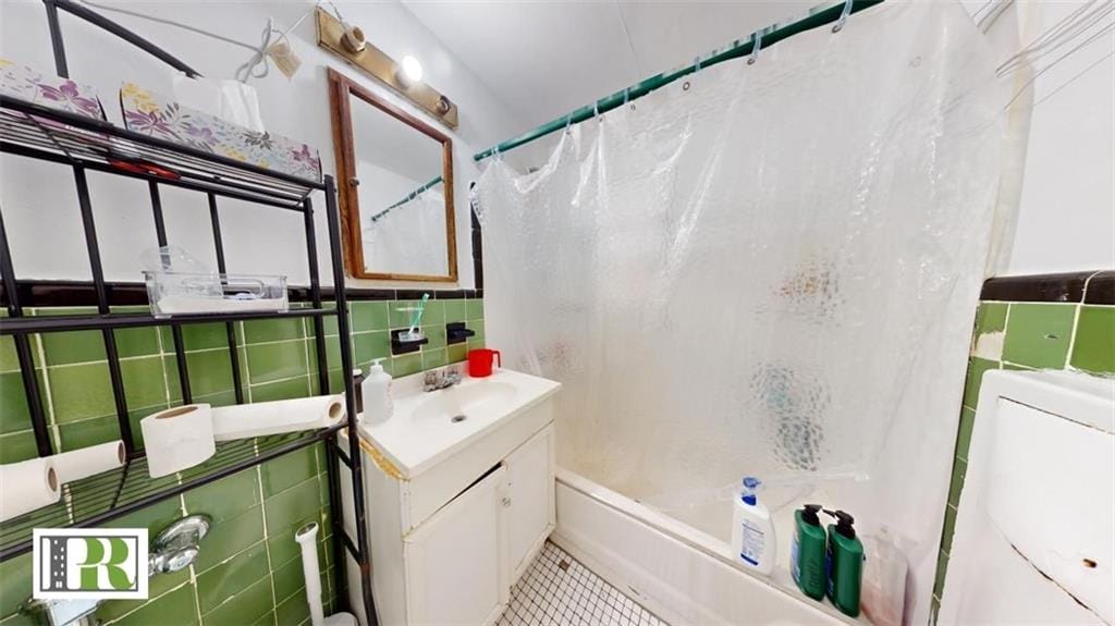 1046 East 32nd Street, Brooklyn, New York, 11210 image 10