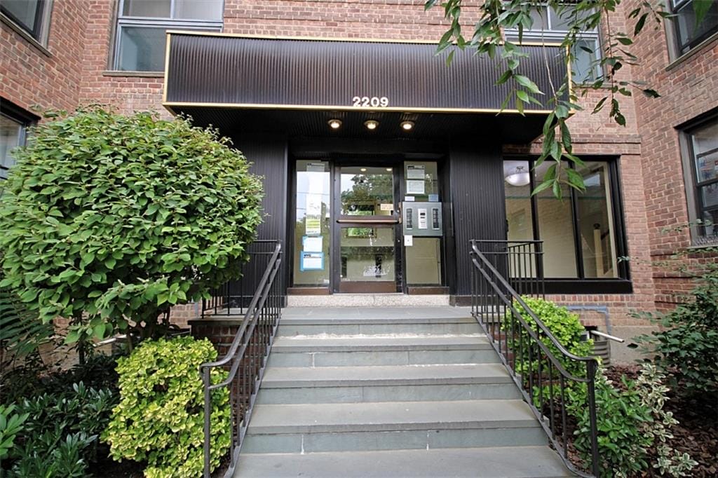 2209 Knapp Street 3G, Brooklyn, New York, 11229 image 23