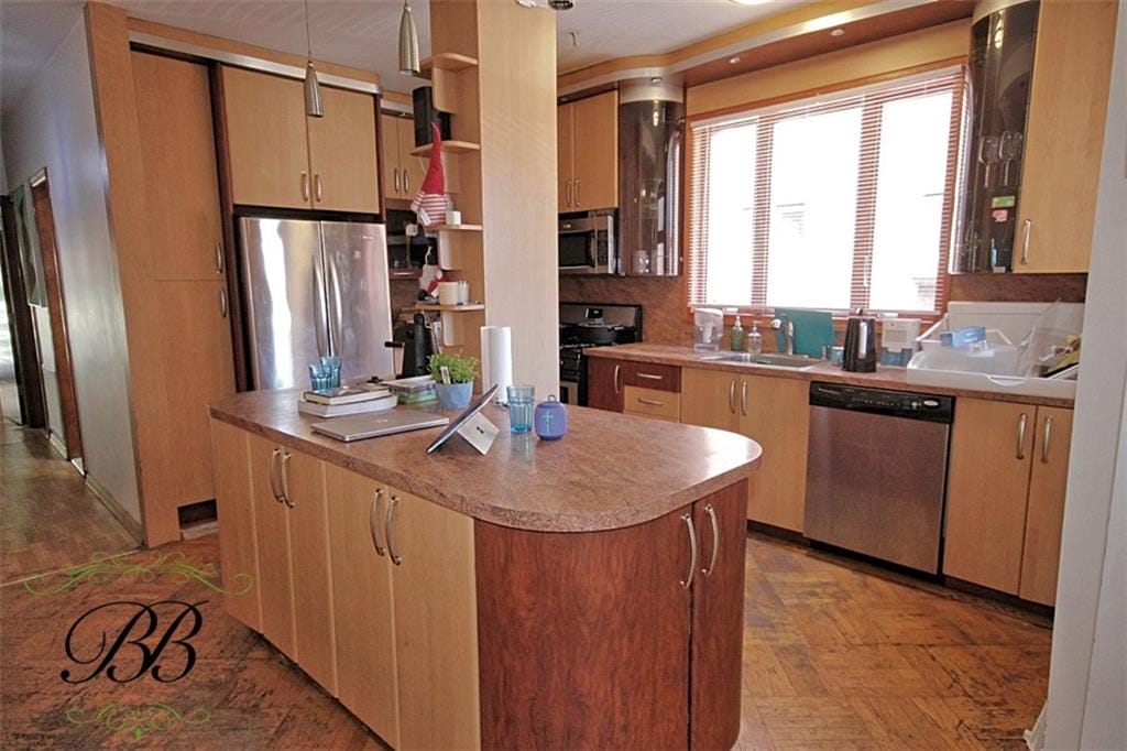 226 West  End Avenue, New York, New York, 11235 image 6