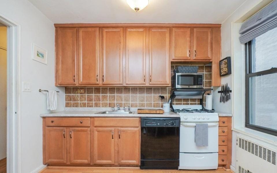 61 Oliver Street 2V, Brooklyn, New York, 11209 image 13