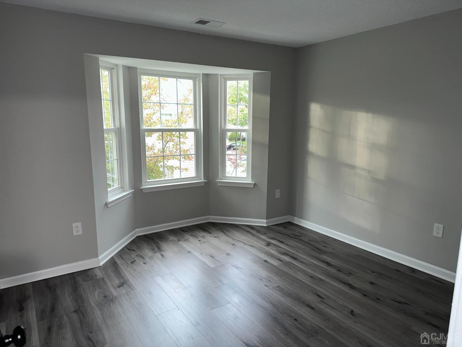 42 Clay Street Image 2