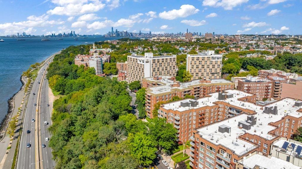 9201 Shore Road C702, Brooklyn, New York, 11209 image 32