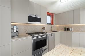 233 Battery Avenue, Brooklyn, New York, 11228 image 18