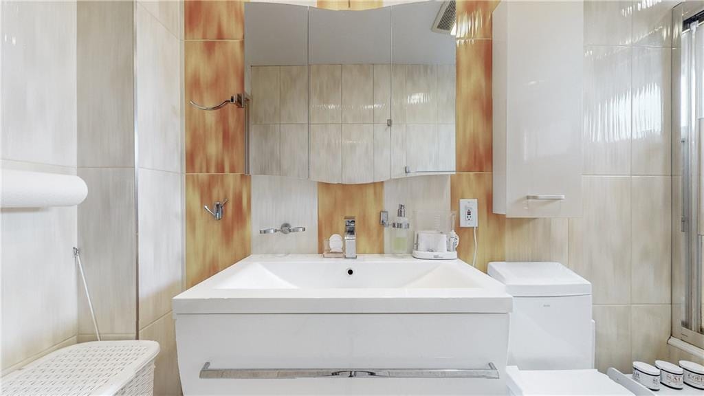 2246 East 70th Street, Brooklyn, New York, 11234 image 16