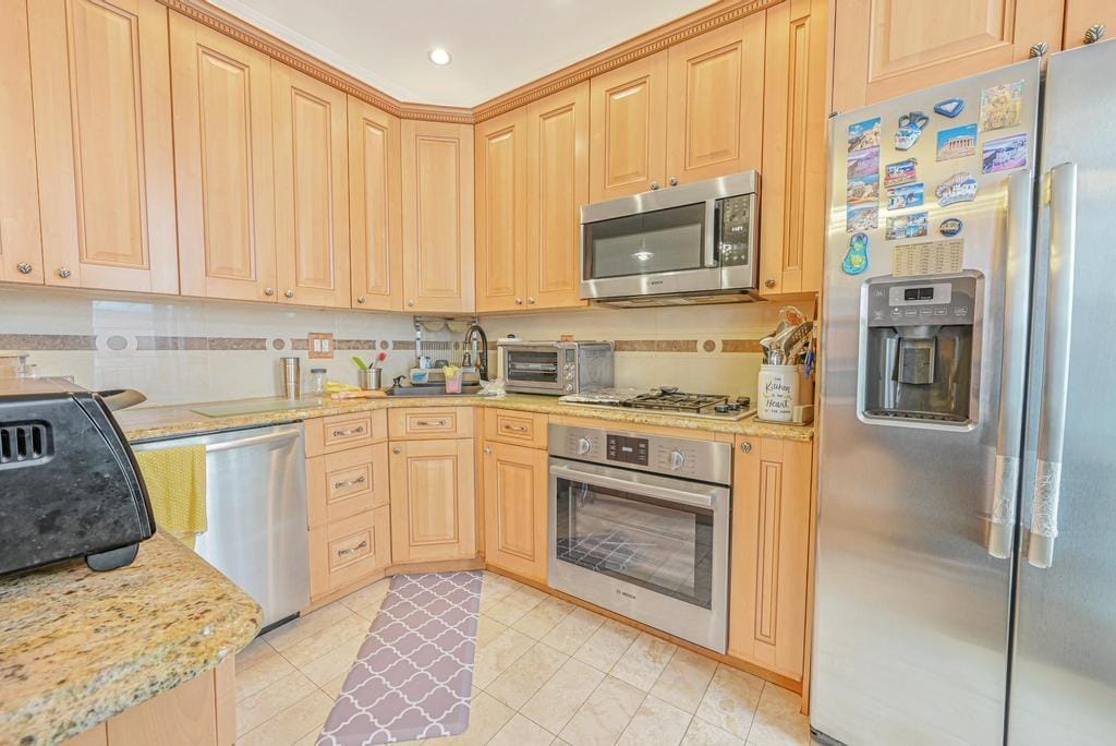 522 Bay Ridge Avenue, Brooklyn, New York, 11220 image 11