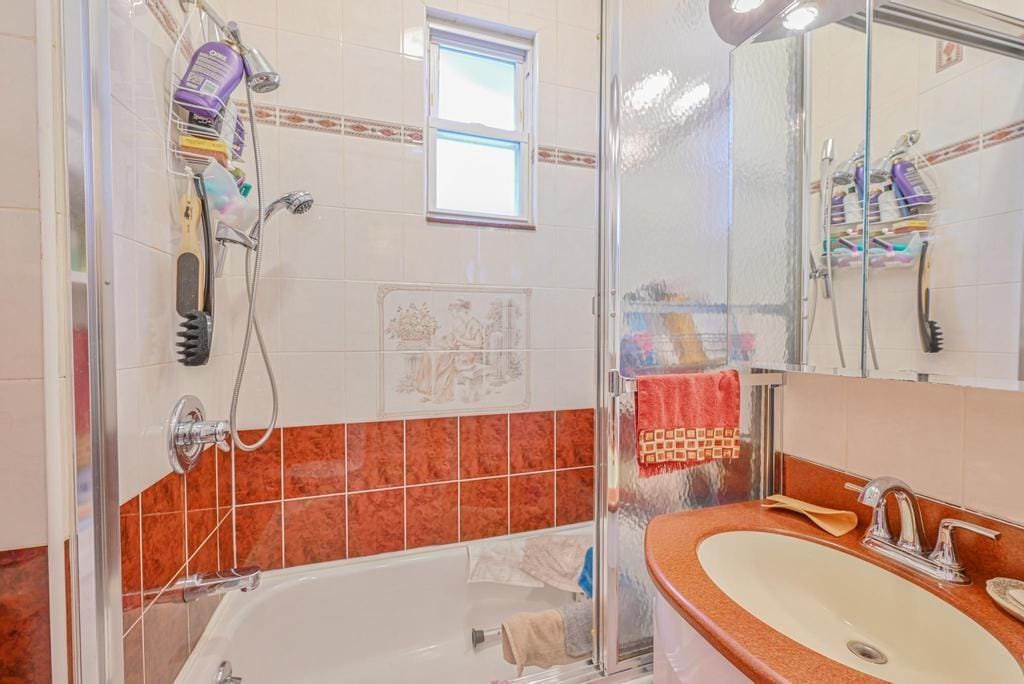 522 Bay Ridge Avenue, Brooklyn, New York, 11220 image 14