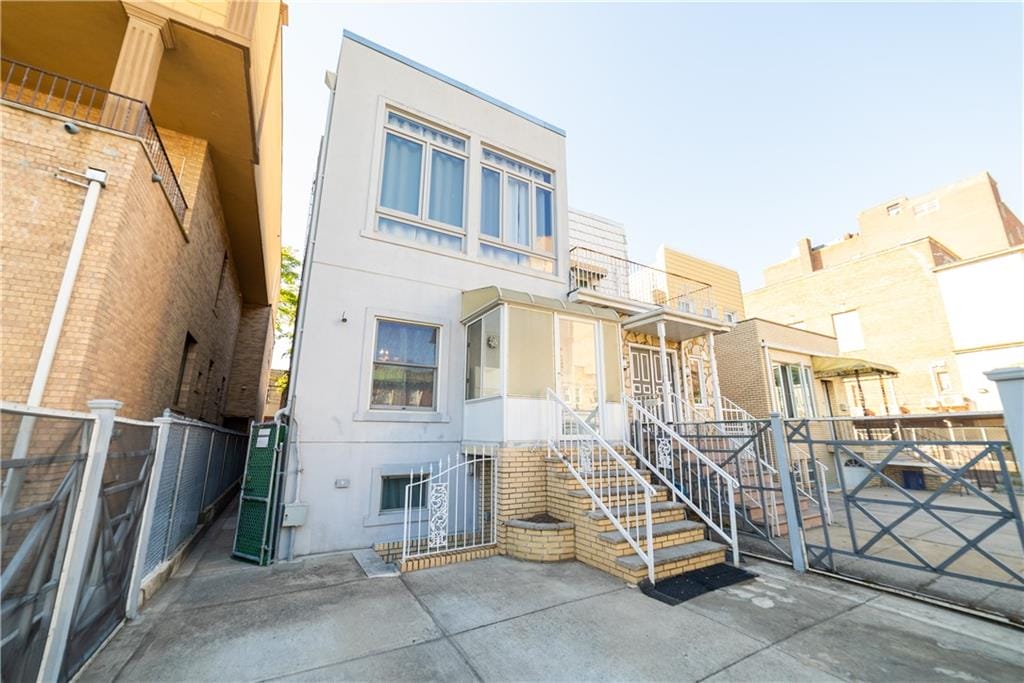 82 West End Avenue, Brooklyn, New York, 11235 image 37