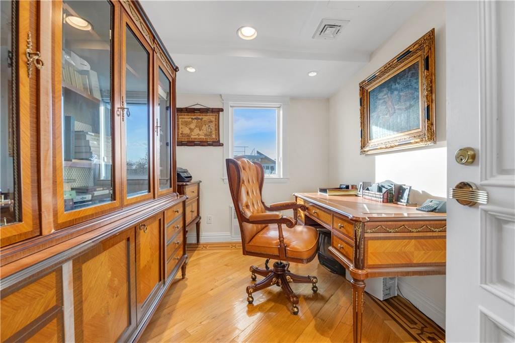 2420 National Drive, Brooklyn, New York, 11234 image 23