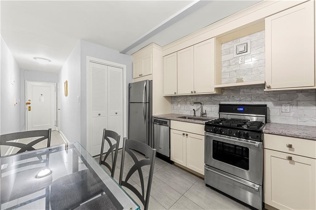 221 McDonald Avenue P3, Brooklyn, New York, 11218 image 6