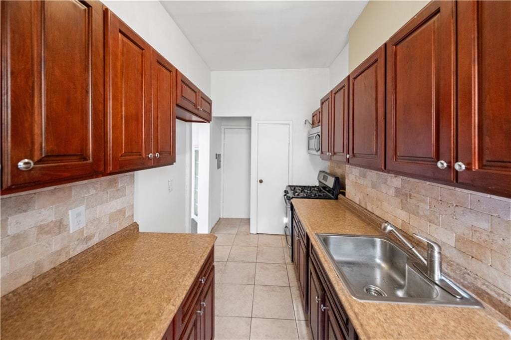 968 St. Johns Place, Brooklyn, New York, 11213 image 15