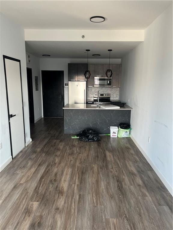 2733 East 12th Street 5D Image 4