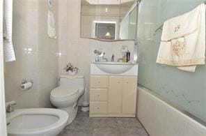 13 Bay 38th Street, Brooklyn, New York, 11214 image 14
