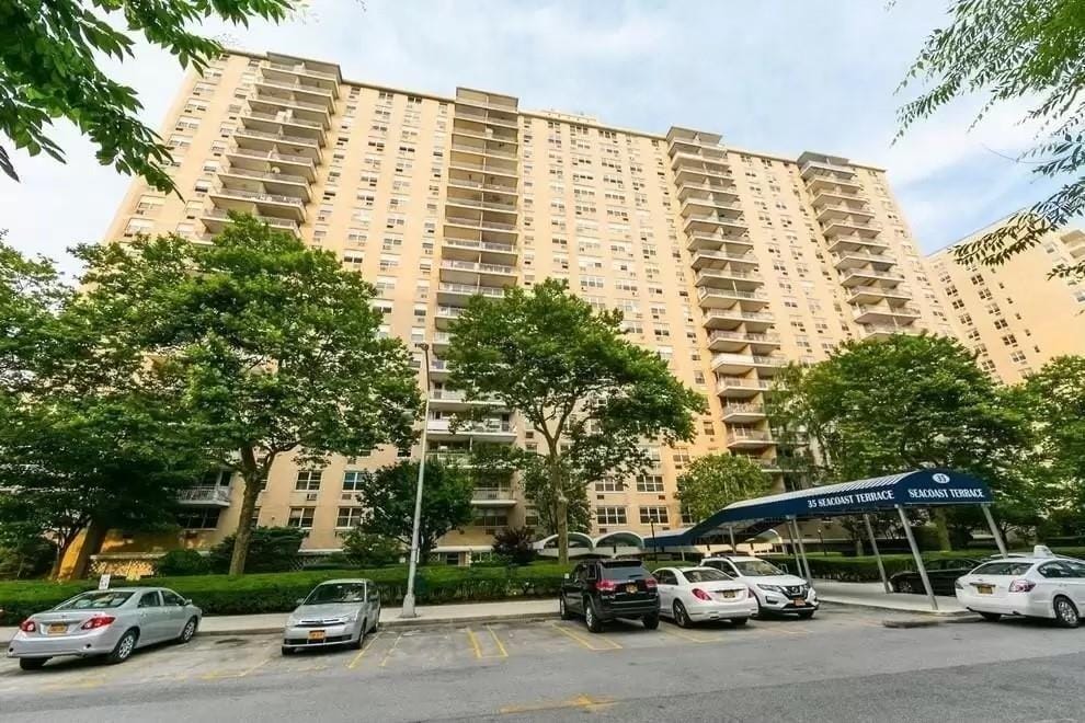 35 Seacoast Terrace 14F, Brooklyn, New York, 11235 image 18