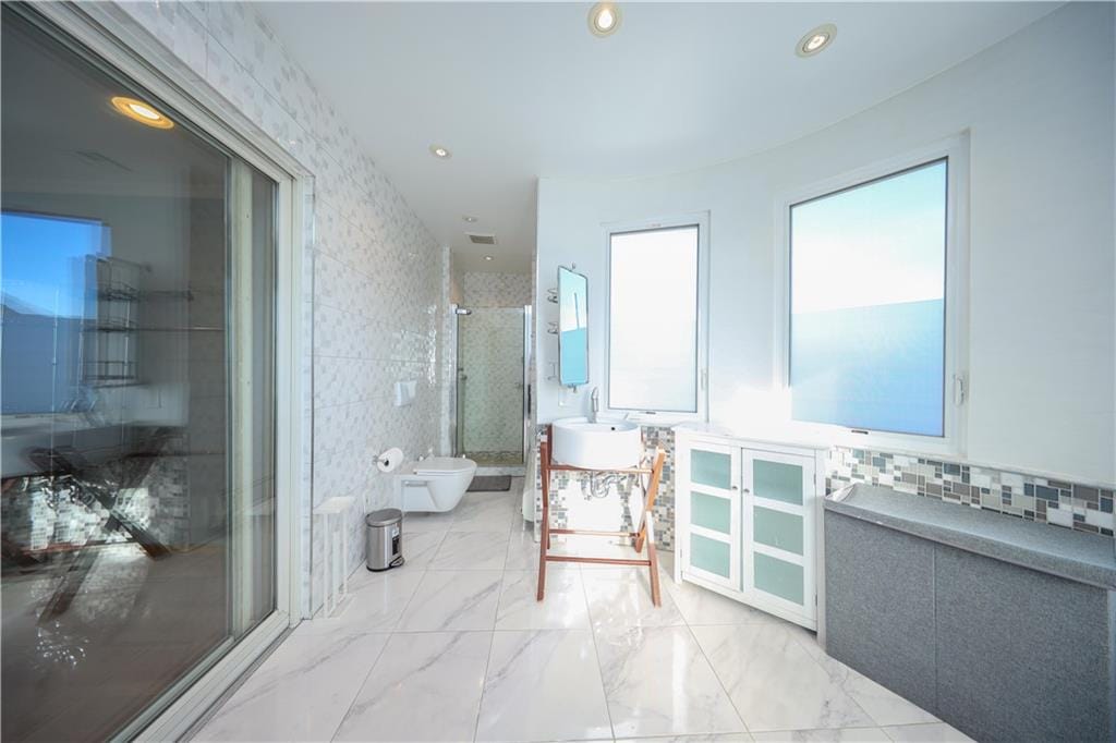 61 Exeter Street, Brooklyn, New York, 11235 image 22