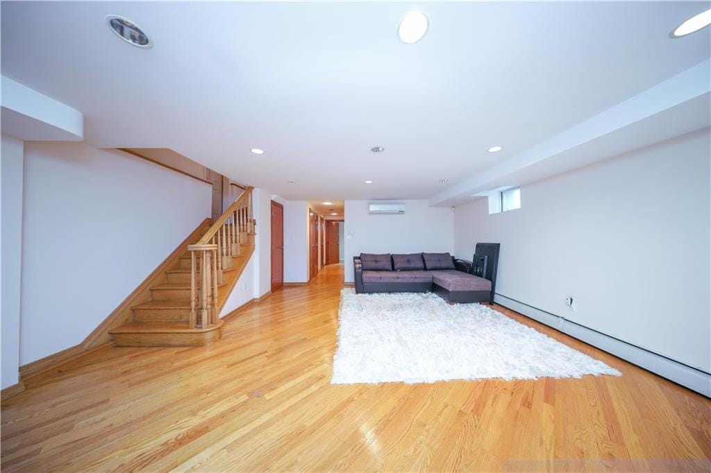61 Exeter Street, Brooklyn, New York, 11235 image 27