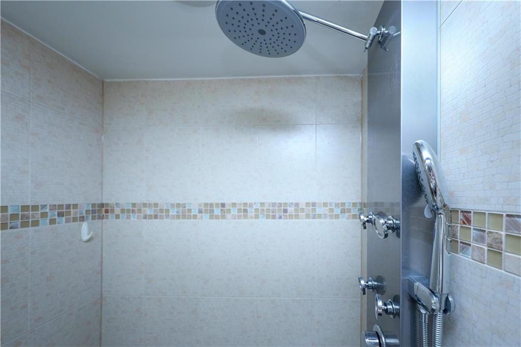 61 Exeter Street, Brooklyn, New York, 11235 image 34