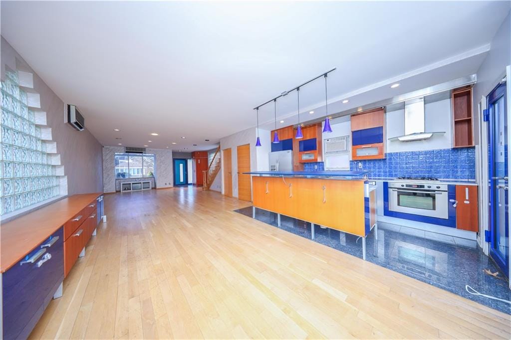 61 Exeter Street, Brooklyn, New York, 11235 image 10
