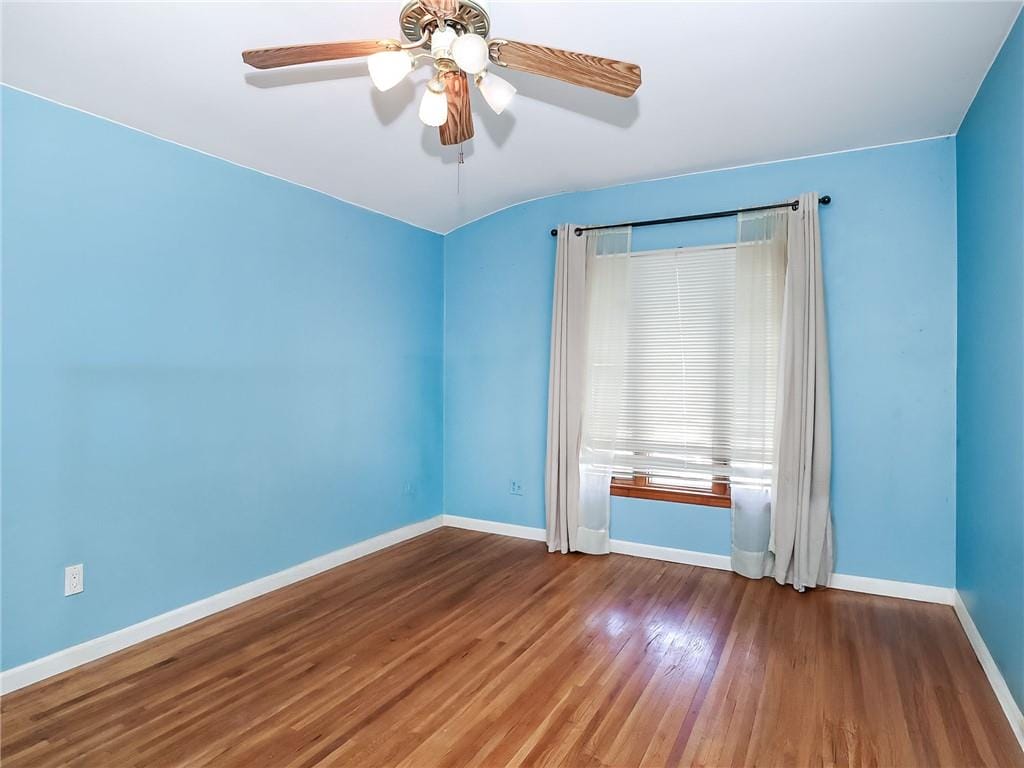 106 Vincent Avenue, Staten  Island, New York, 10306 image 12